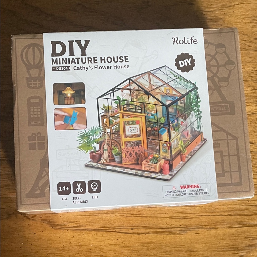 Rolife DIY Miniature House - Cathy's Flower House